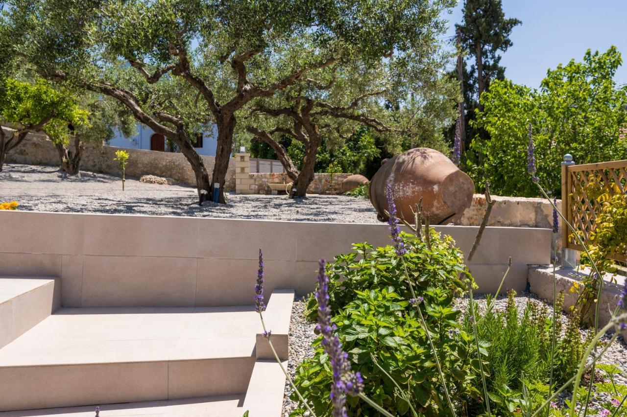 Villa Eva Provarma Exterior photo